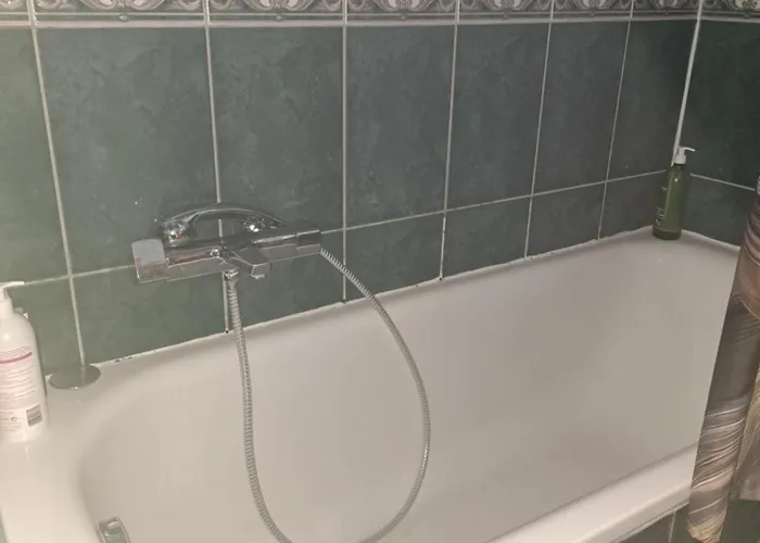 W Domu Z Oranzeria I Sniadaniem Luxe tent